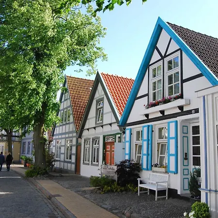 Warnemuende 10 Apartment *